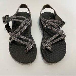 🦋🌙 CHACO | ZX3 Cloud Sandals with Purple and Gray Patterned Straps